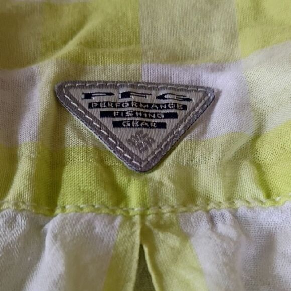 Lime Green Button-Up Shirt - Size: L     (1067) - Picture 6 of 6